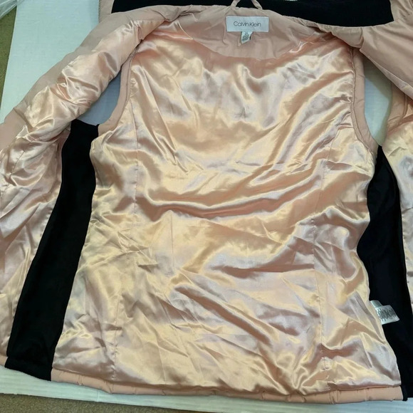 Calvin Klein Puffer Vest Performance Women’s Pink & Black Zip Up Jacket - Picture 6 of 9